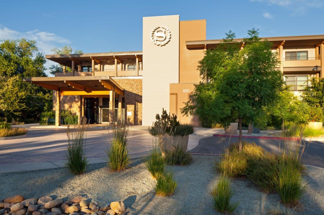 Sheraton Redding Hotel At The Sundial Bridge Exterior foto